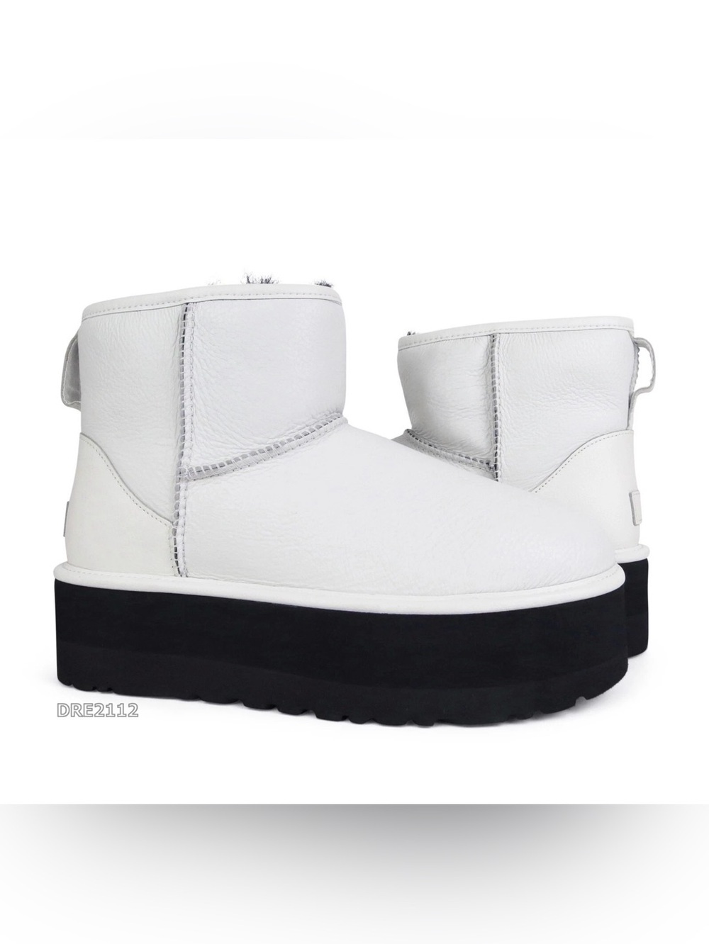 UGG Classic Mini Platform Ultra Matte White Fur Boots Womens Size 8 wrong box